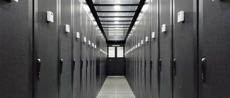 KYN28A-12金屬鎧裝抽出式開關柜